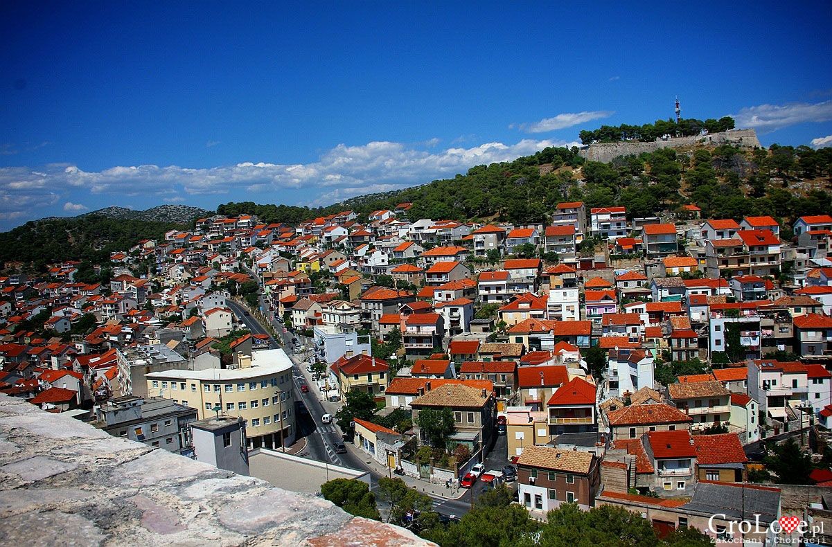 Widok na miasto z twierdzy św. Michała w Šibeniku