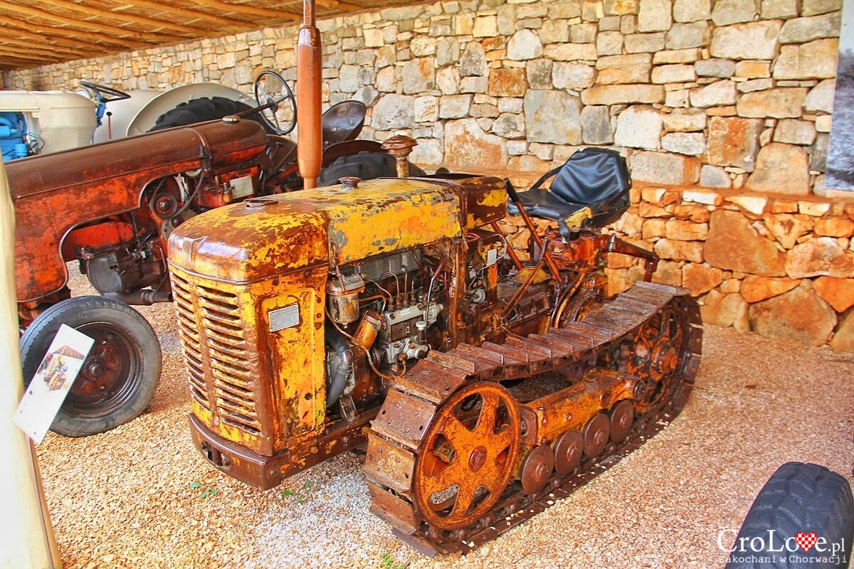 Traktor gąsienicowy w Traktor Story