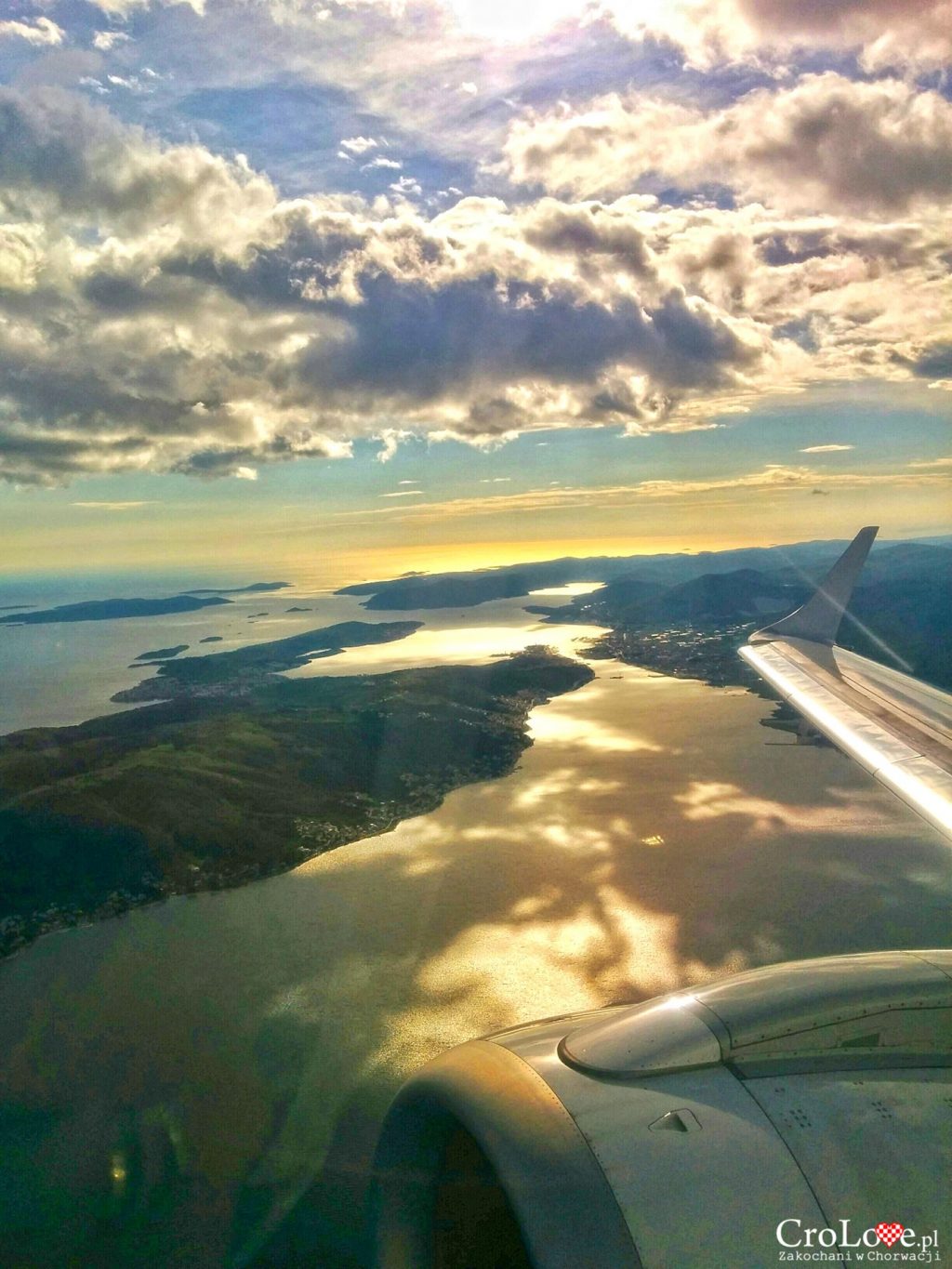 Widok z samolotu na wyspę Čiovo