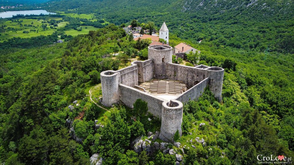 Zamek Drivenik w regionie Kvarner w Chorwacji