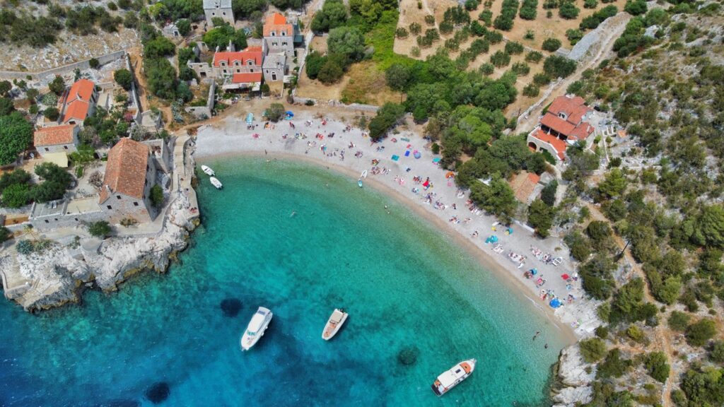 Plaża Dubovica na wyspie Hvar